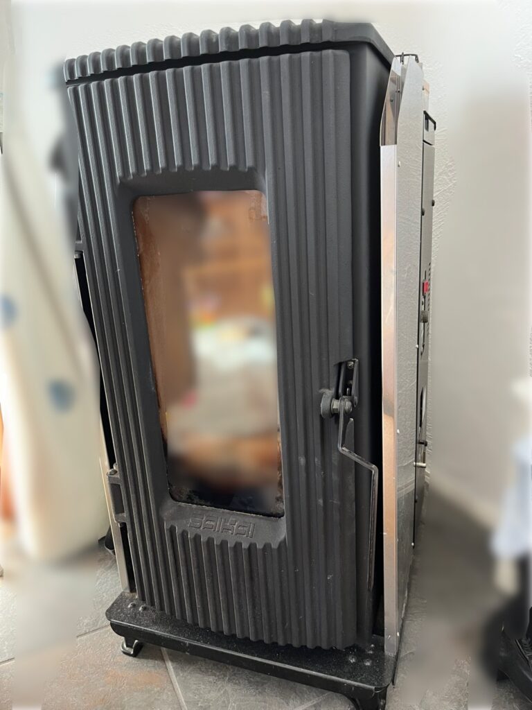 我が家のペレットストーブ